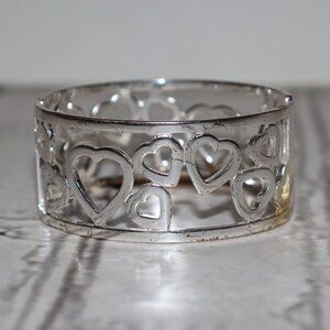 🤍✨ Silver Hinged Bangle Bracelet · Heart Cutouts · 2.5" Wide